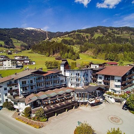 Wohlfuhlhotel Schiestl Fügen Exterior foto