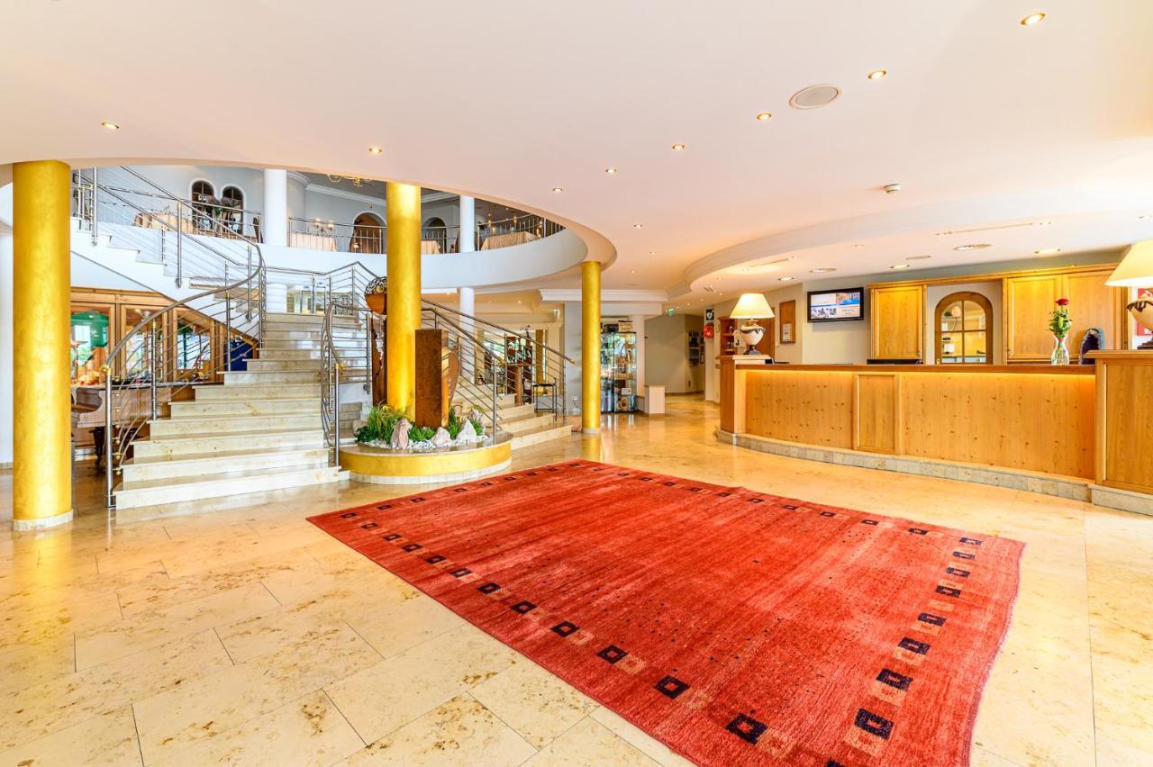 Wohlfuehlhotel Schiestl Fügen Exterior foto