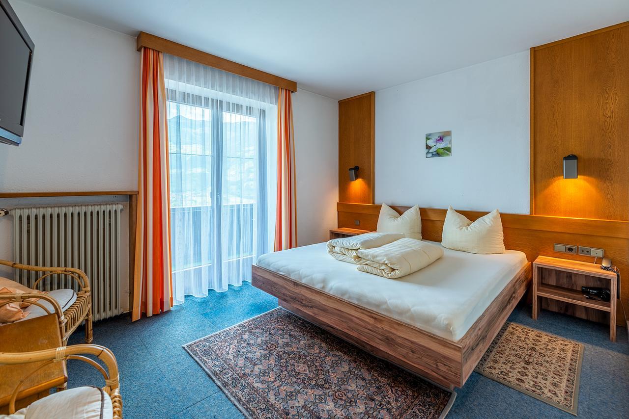 Wohlfuehlhotel Schiestl Fügen Exterior foto