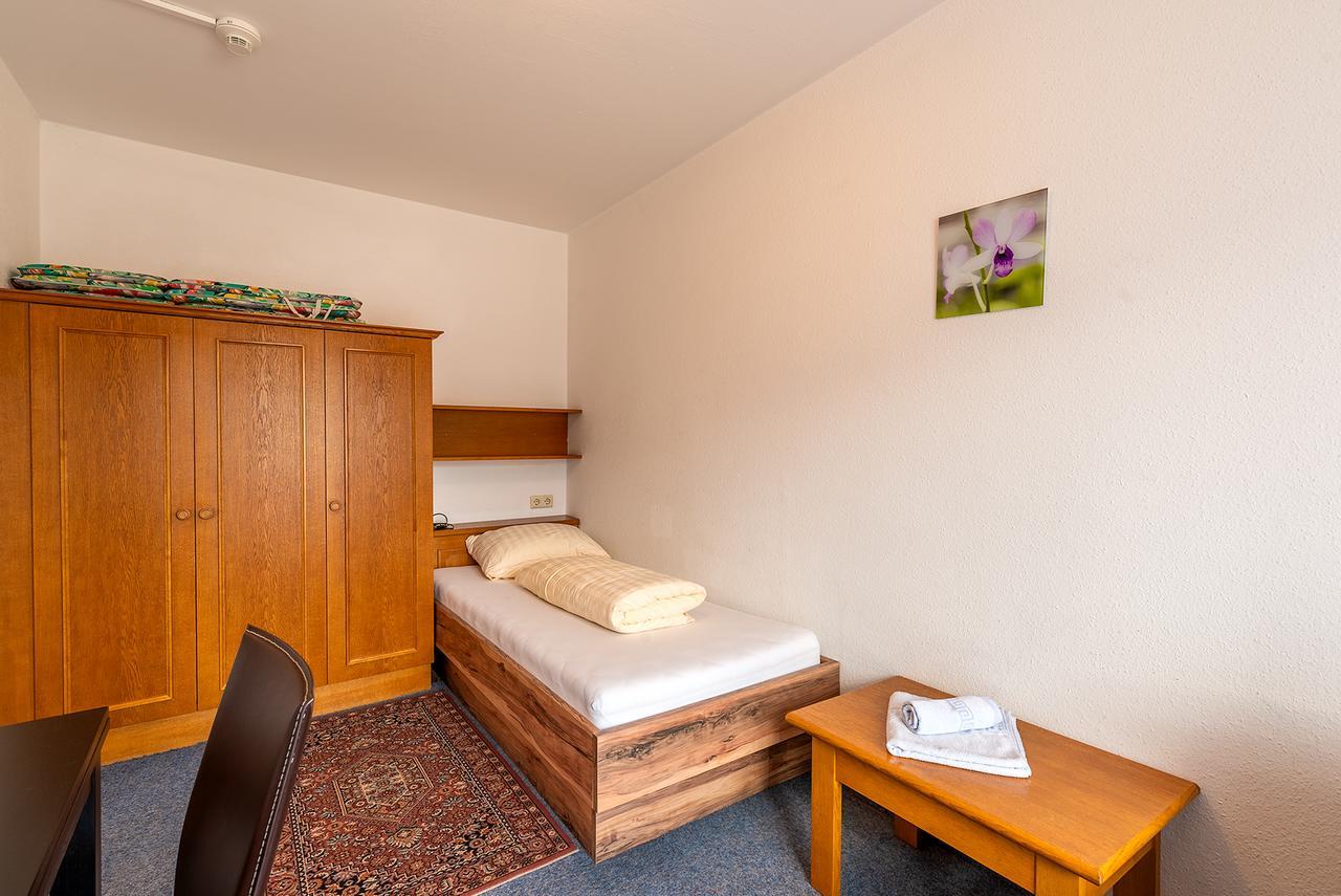 Wohlfuehlhotel Schiestl Fügen Exterior foto