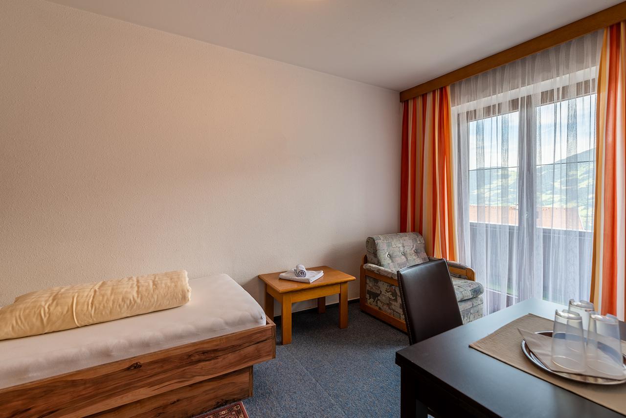 Wohlfuehlhotel Schiestl Fügen Exterior foto